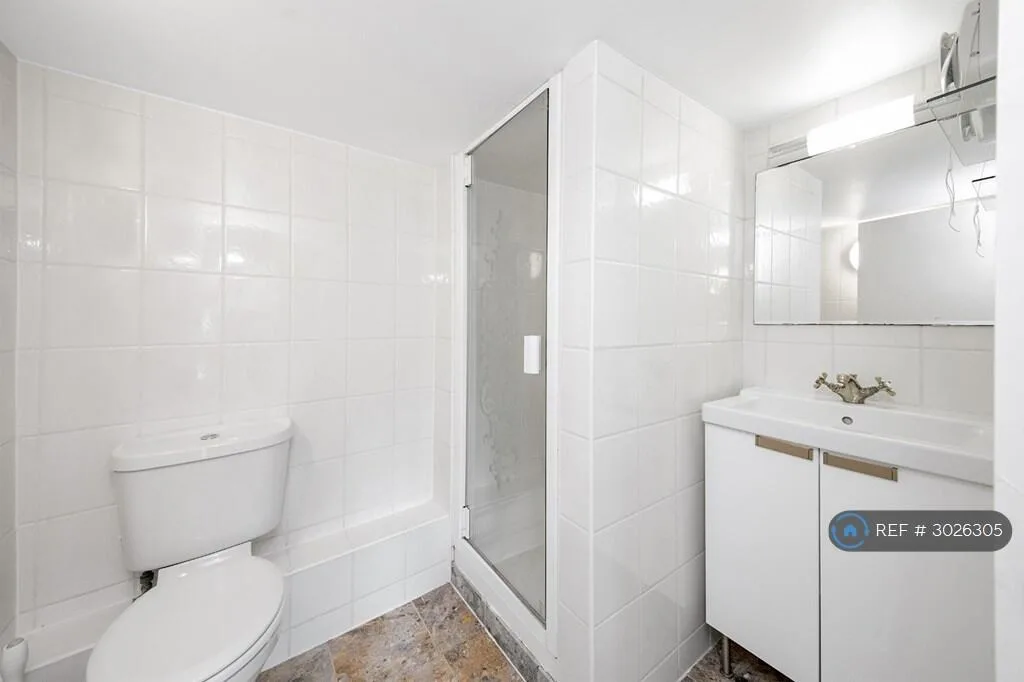 4 bedroom flat for rent