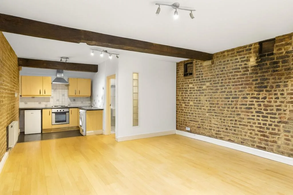 1 bedroom ground floor flat for rent
