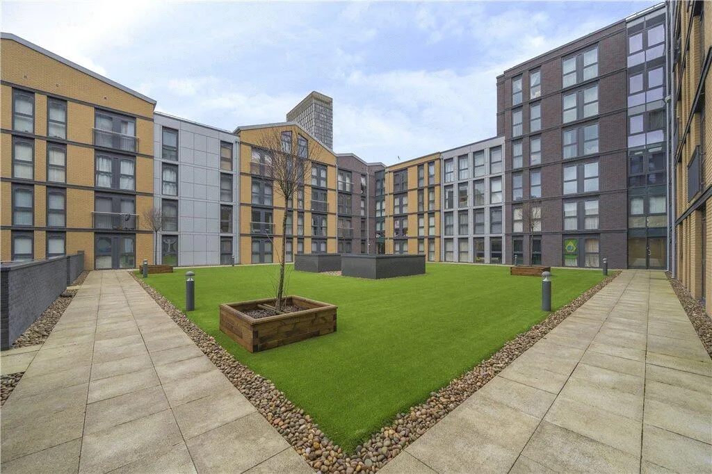 1 bedroom ground floor flat for rent