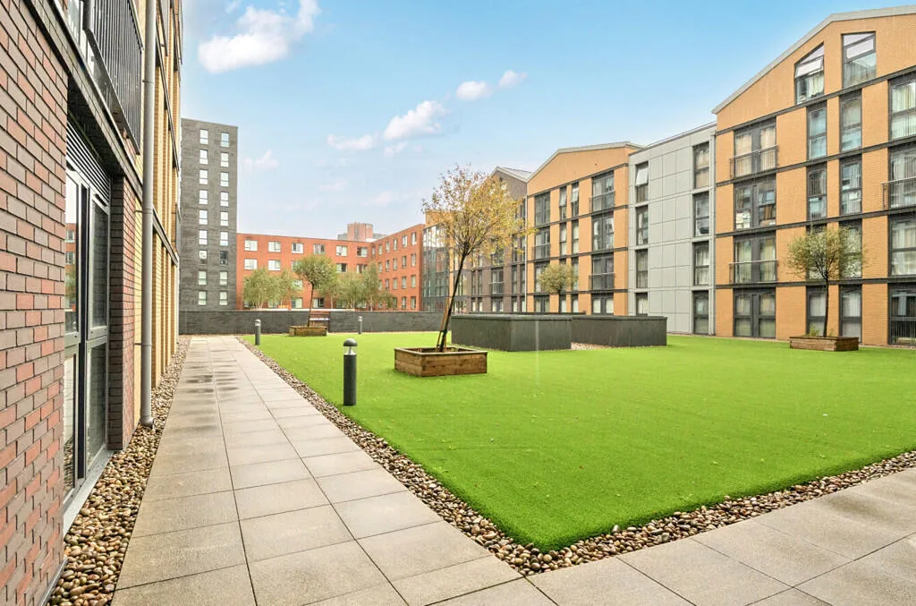 1 bedroom ground floor flat for rent