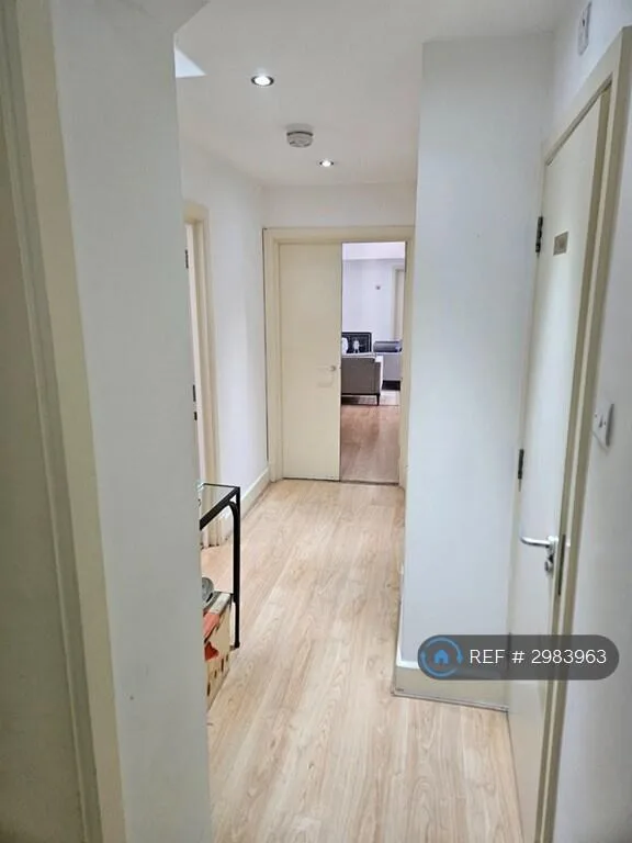 2 bedroom penthouse for rent