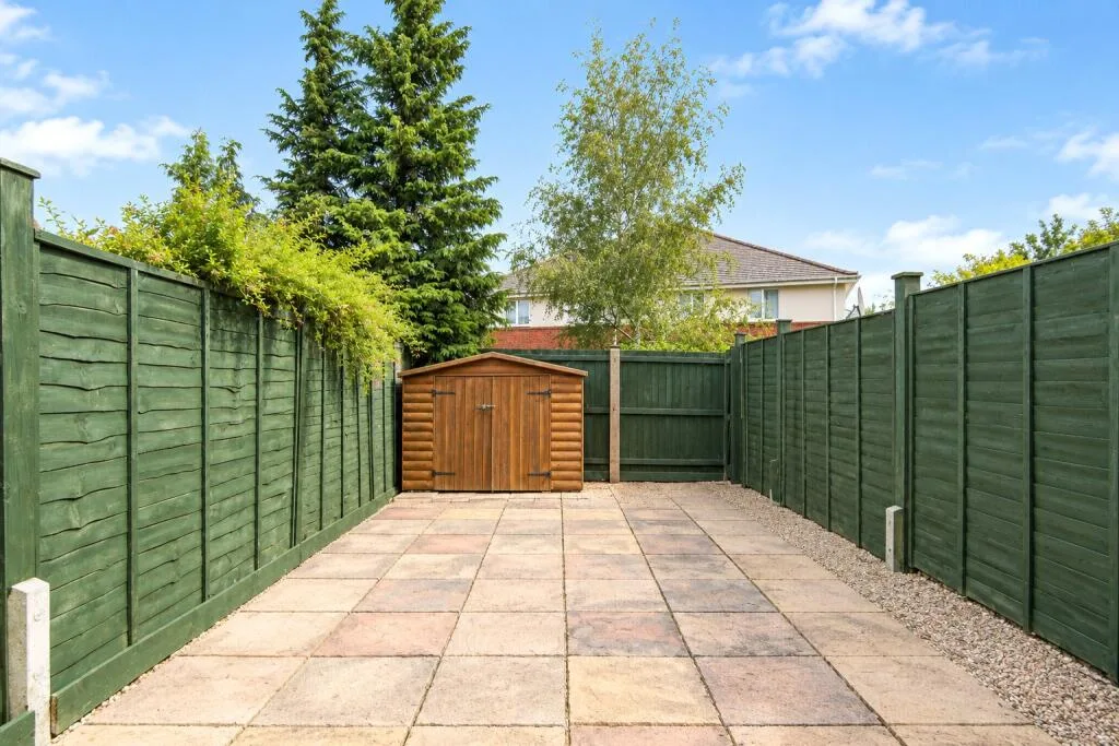 4 bedroom terraced house for rent