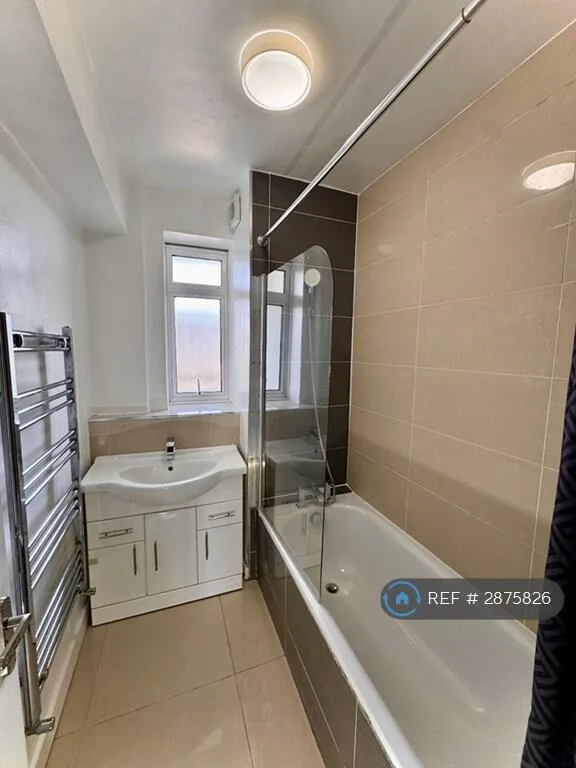 4 bedroom flat for rent