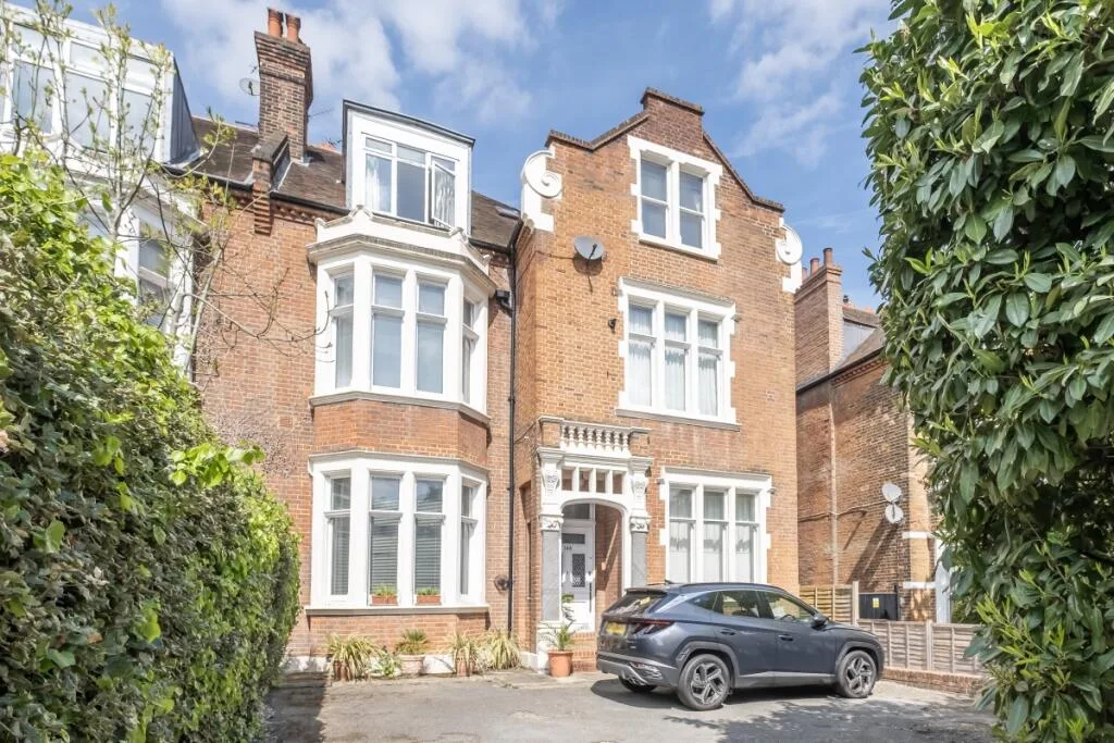 2 bedroom flat for rent
