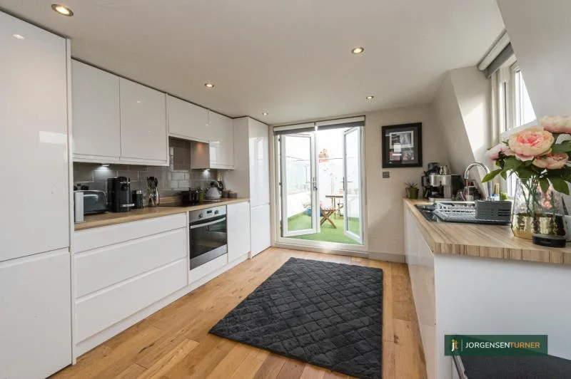 2 bedroom flat for rent