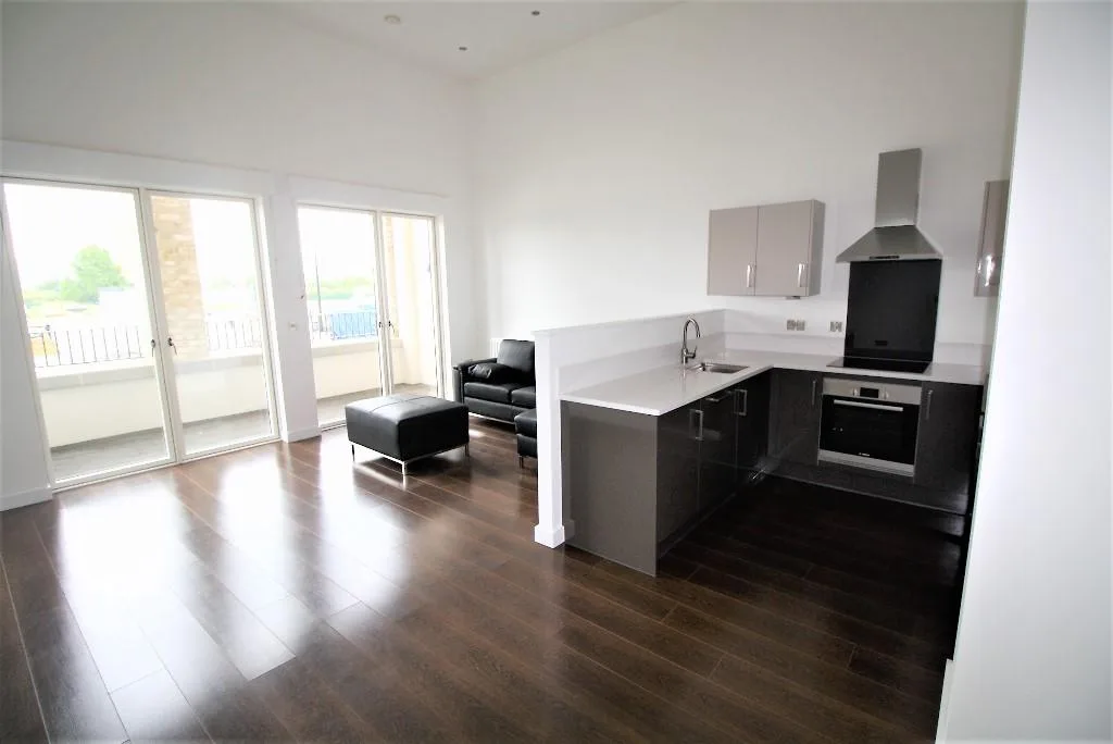2 bedroom town house for rent