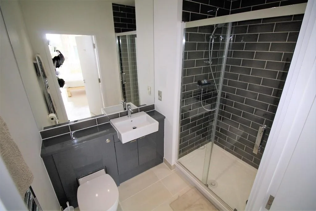 2 bedroom town house for rent