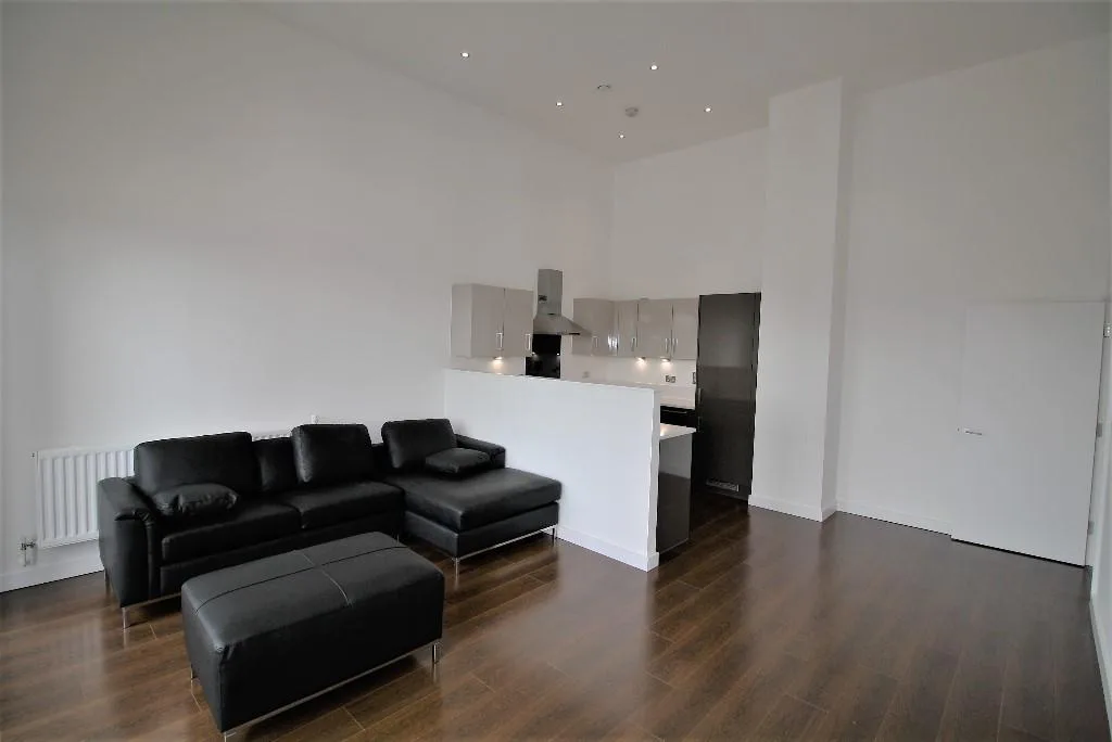2 bedroom town house for rent