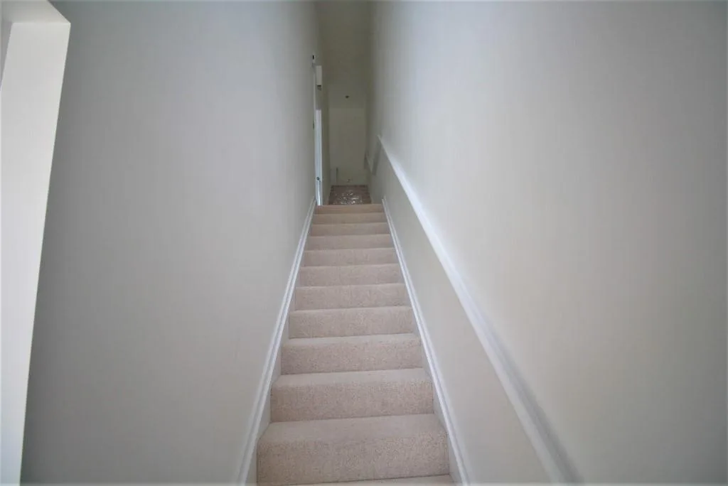 2 bedroom town house for rent