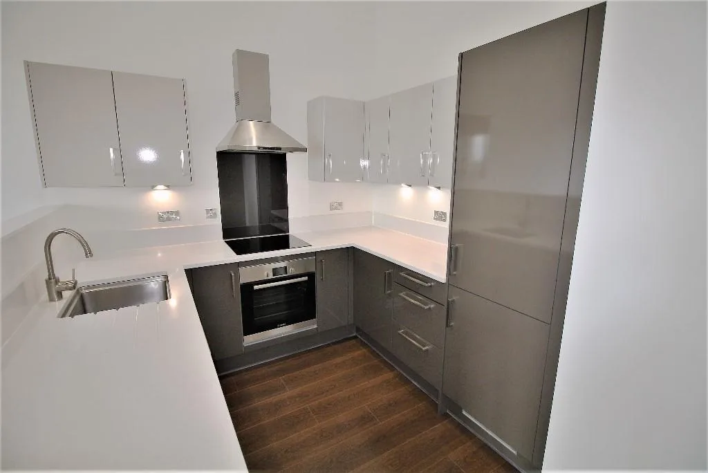 2 bedroom town house for rent