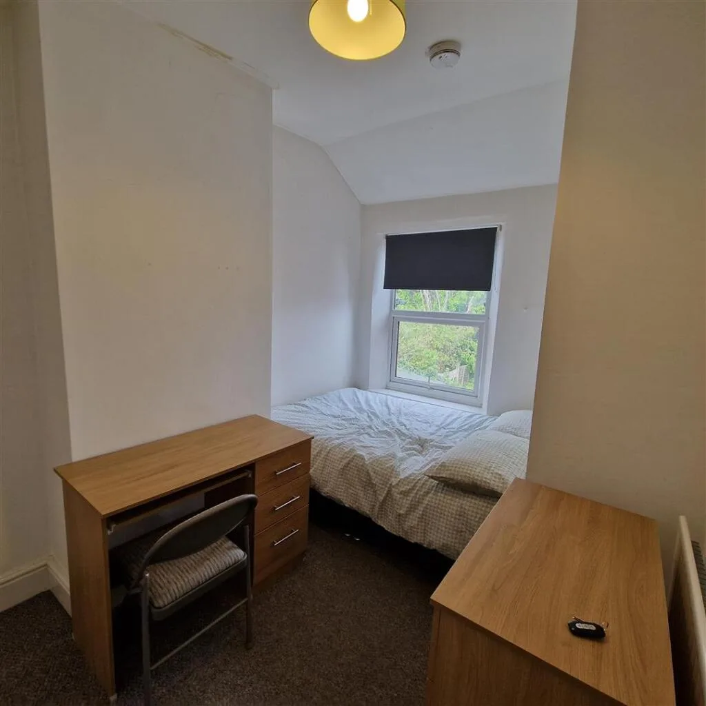 4 bedroom terraced house for rent
