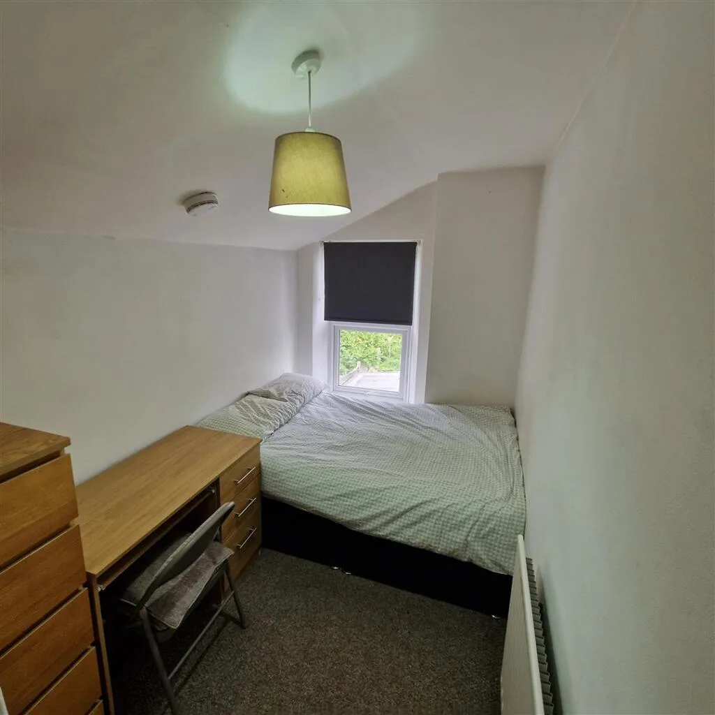 4 bedroom terraced house for rent
