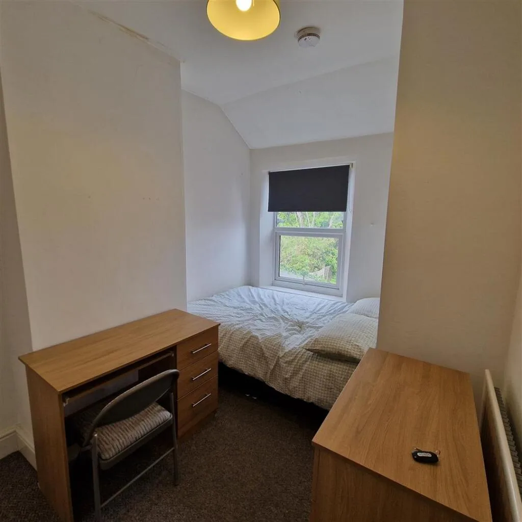 4 bedroom terraced house for rent