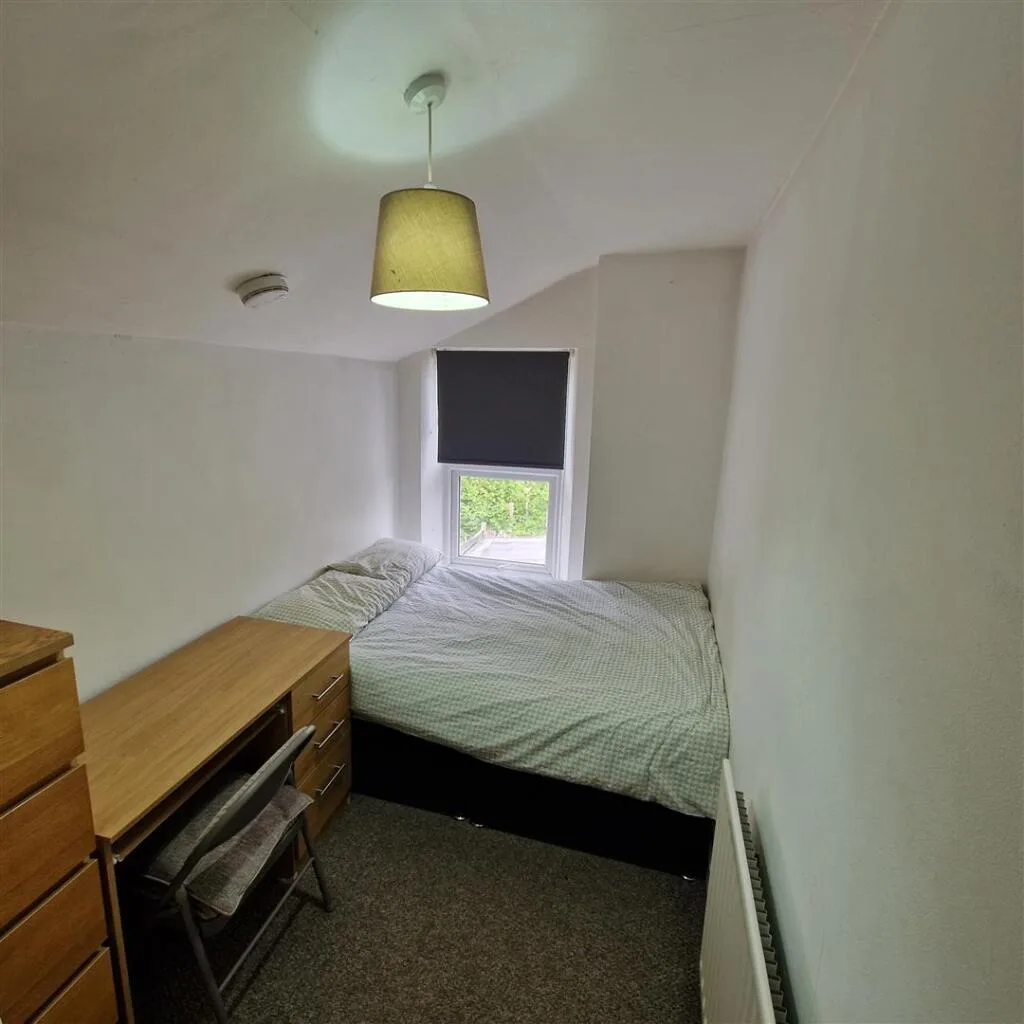 4 bedroom terraced house for rent