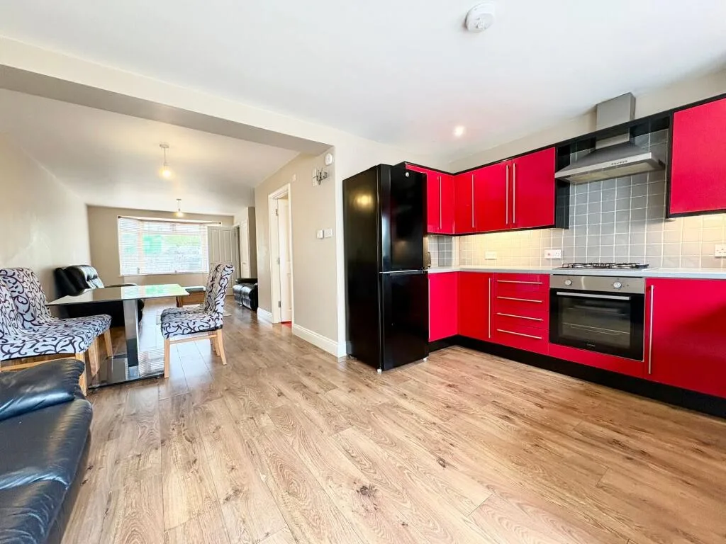 4 bedroom terraced house for rent