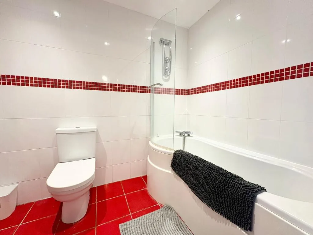 4 bedroom terraced house for rent