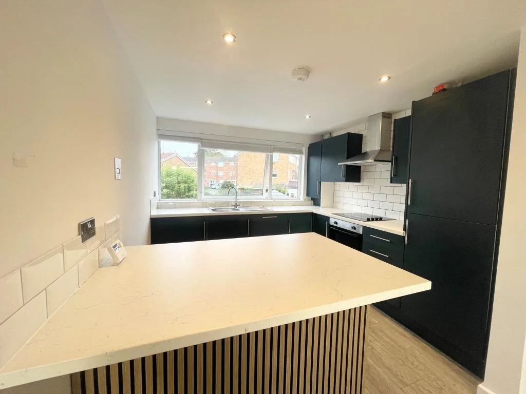 3 bedroom flat for rent
