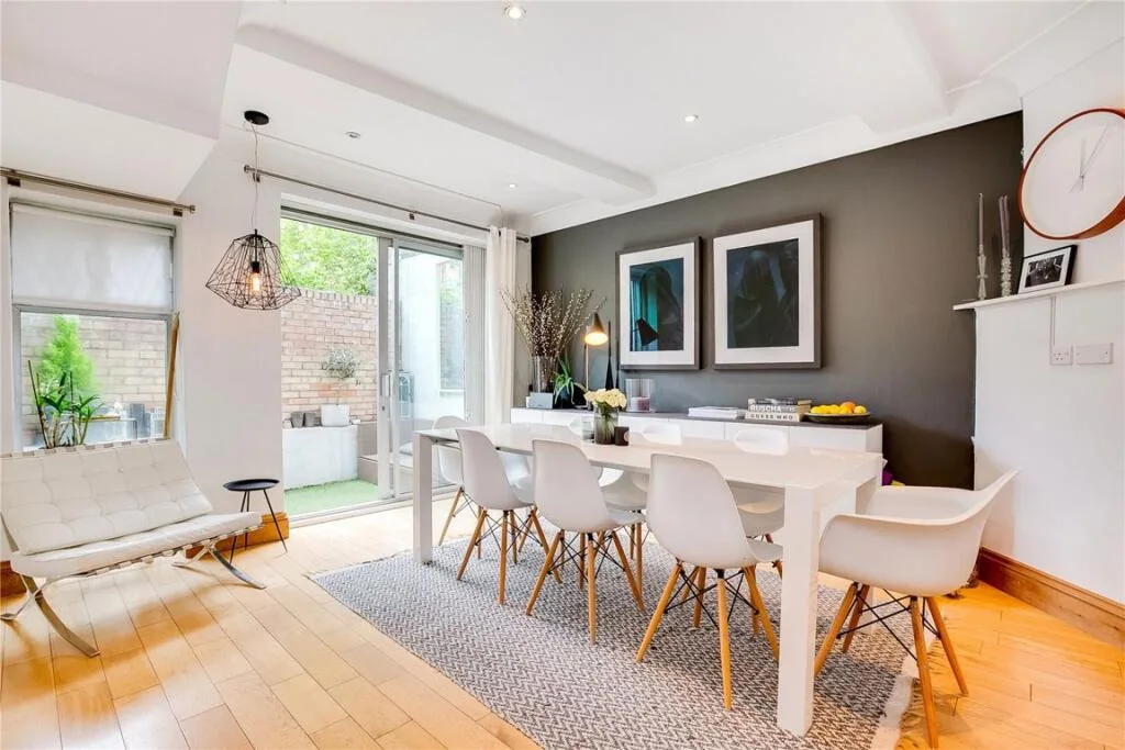 2 bedroom house for rent