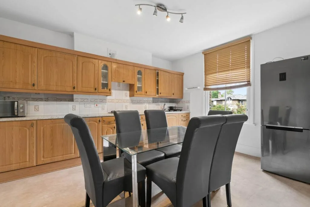 2 bedroom flat for rent
