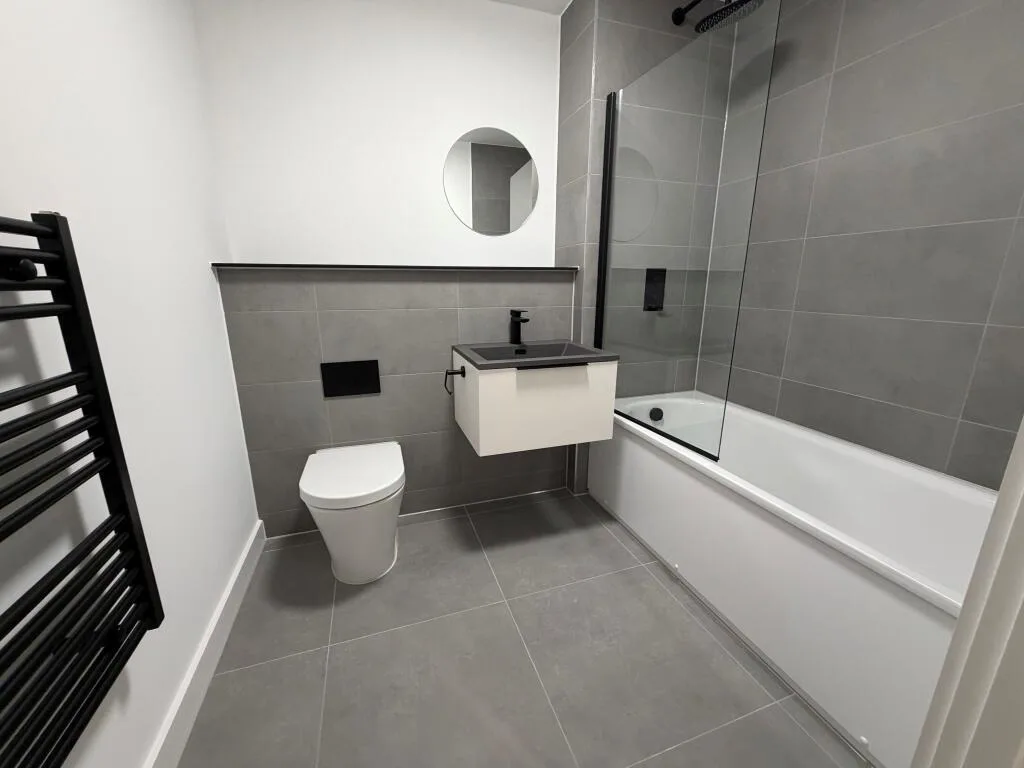 3 bedroom flat for rent