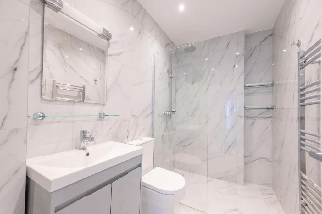 5 bedroom end of terrace house for rent