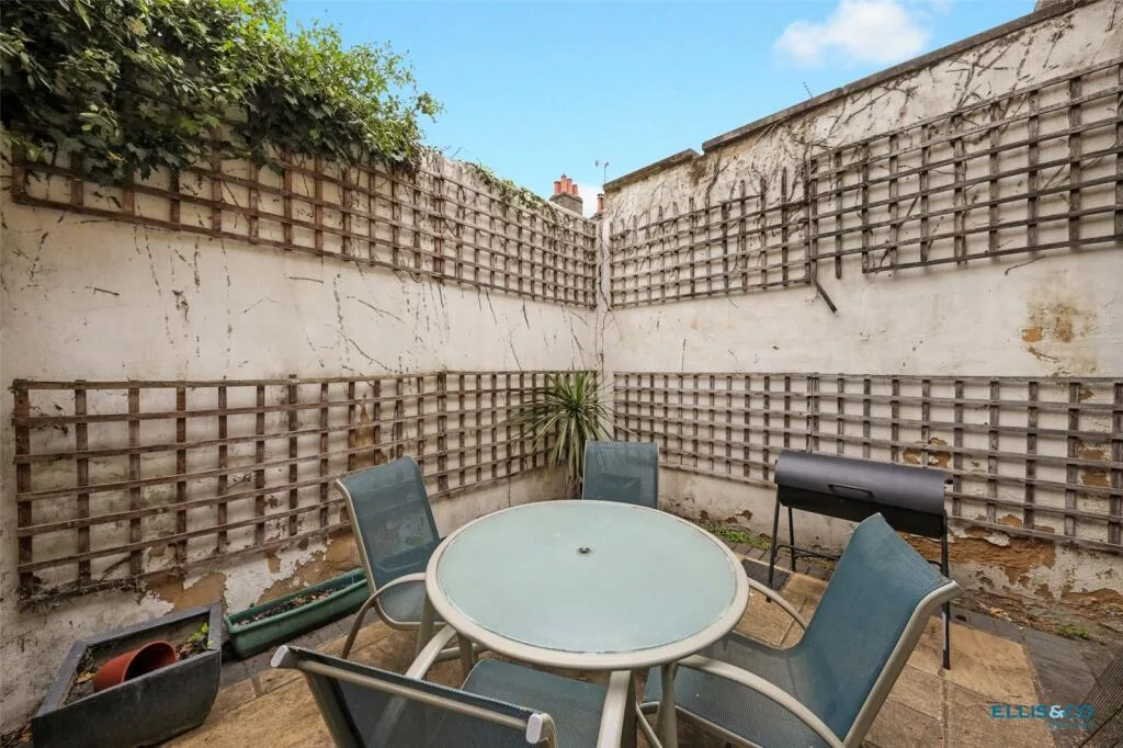 3 bedroom terraced house for rent