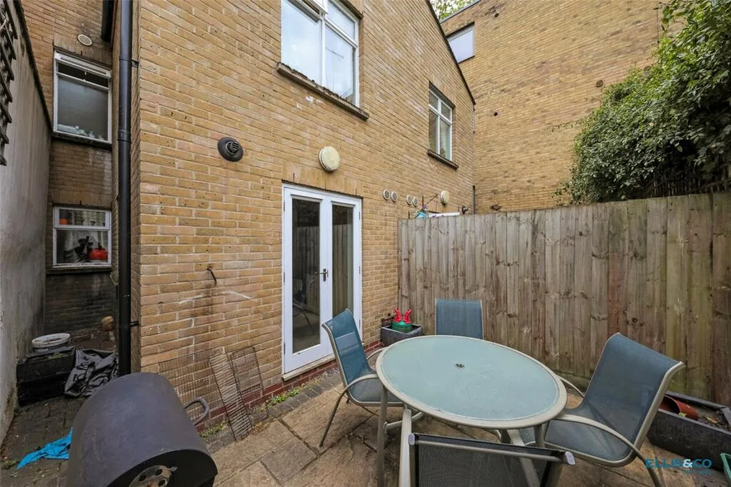 3 bedroom terraced house for rent