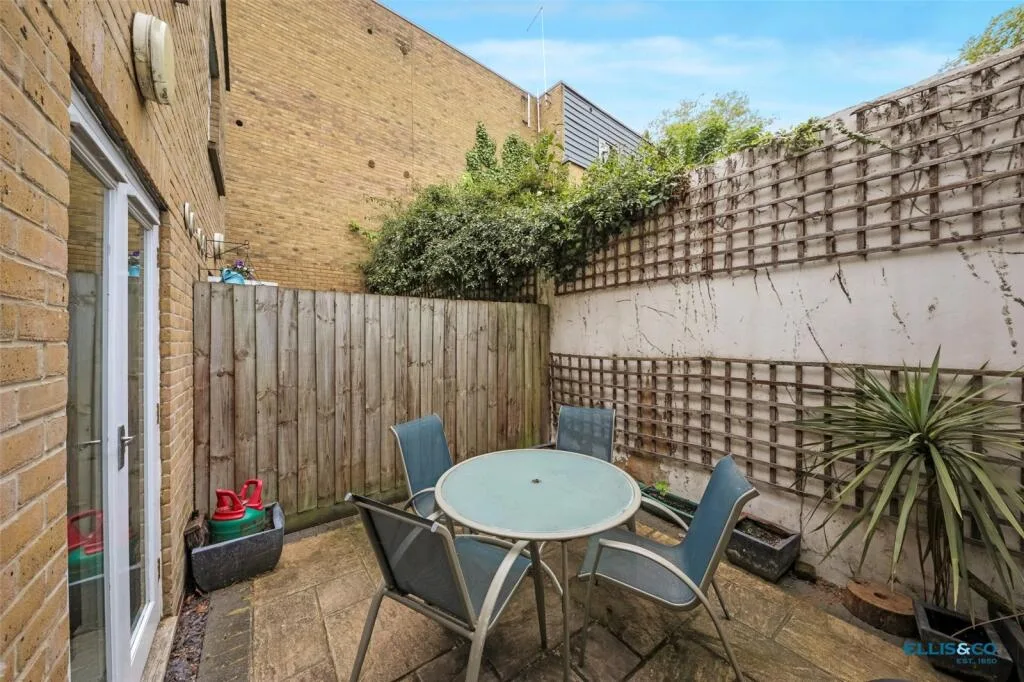 3 bedroom terraced house for rent