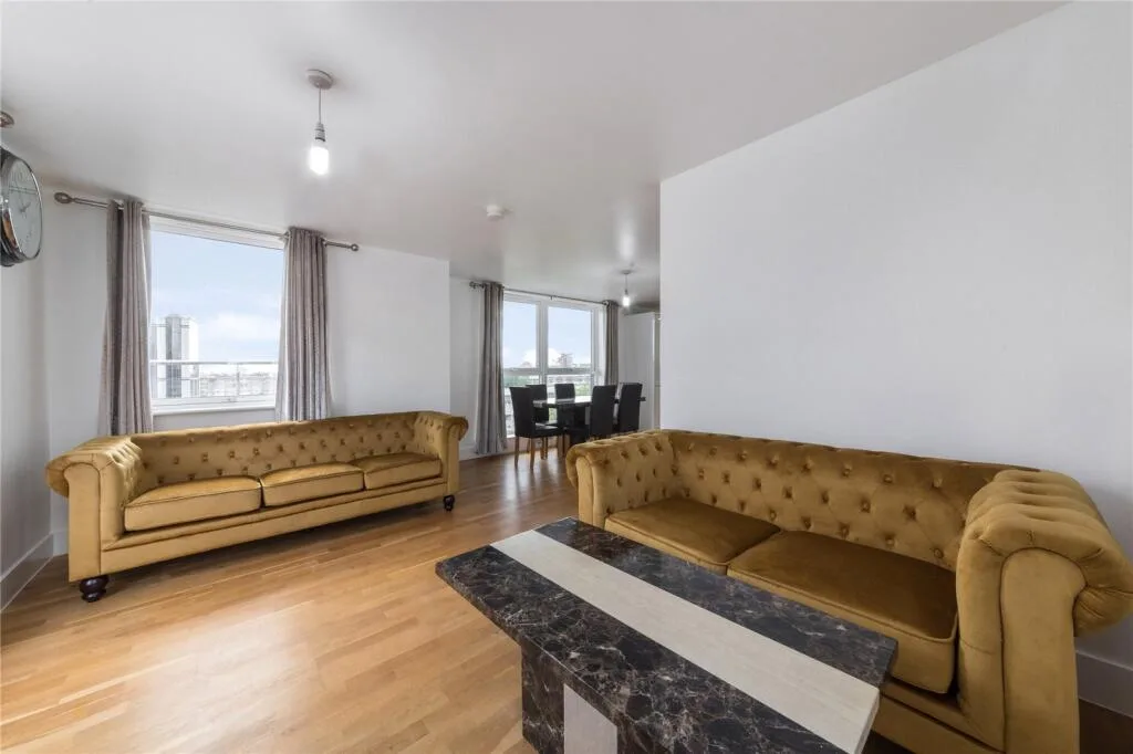 3 bedroom flat for rent