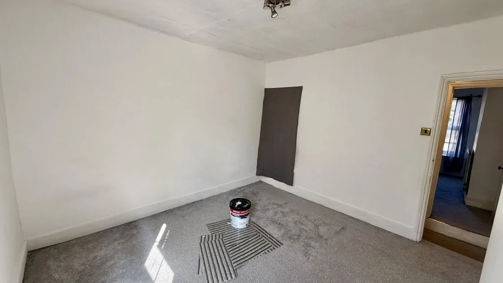 2 bedroom house for rent