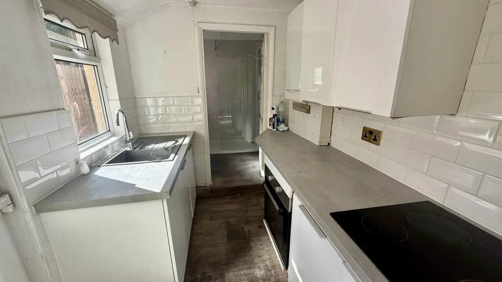 2 bedroom house for rent