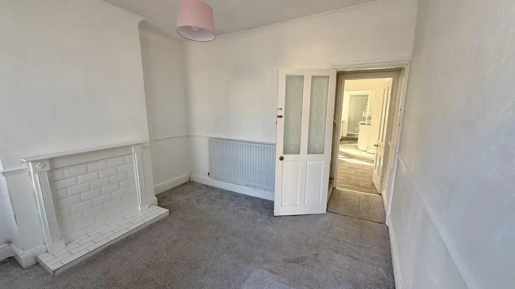 2 bedroom house for rent