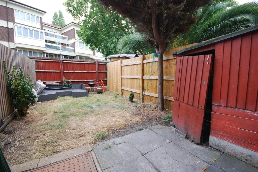 4 bedroom terraced house for rent