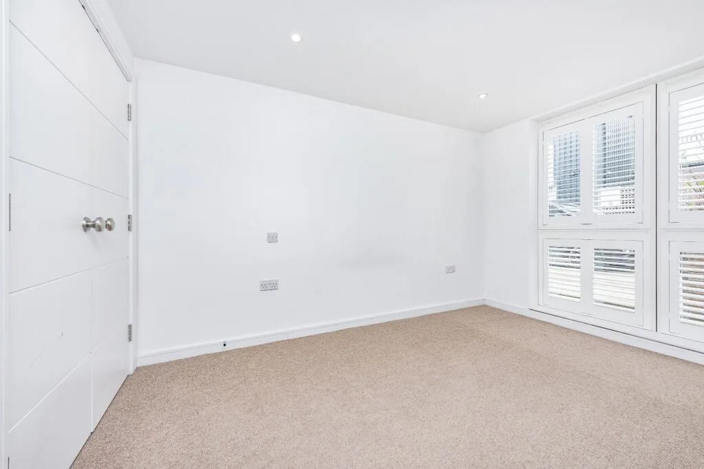 2 bedroom end of terrace house for rent