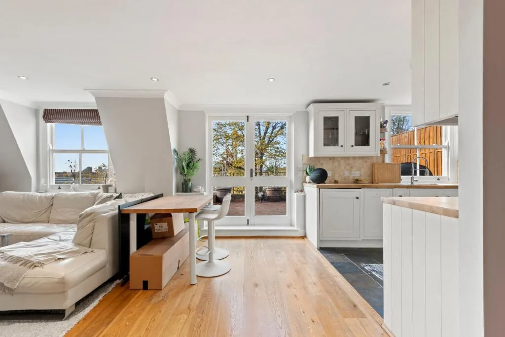 2 bedroom flat for rent
