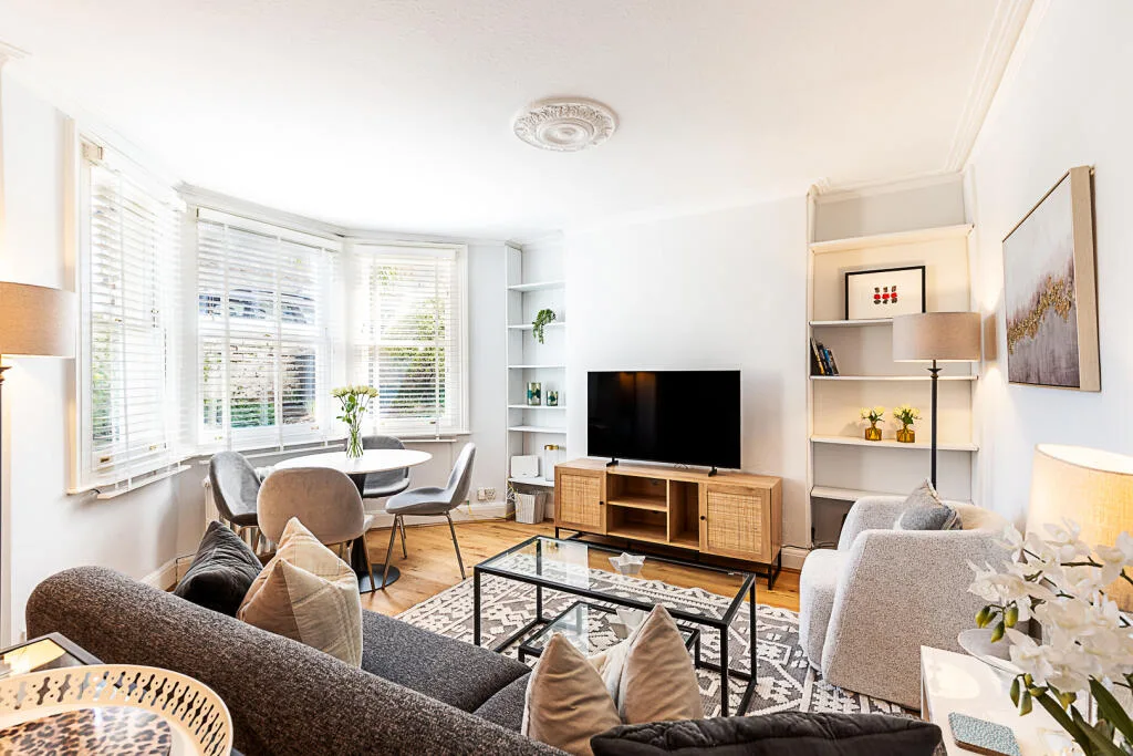 2 bedroom flat for rent
