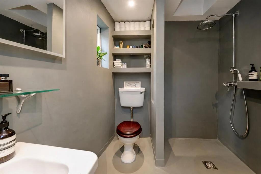 2 bedroom maisonette for rent
