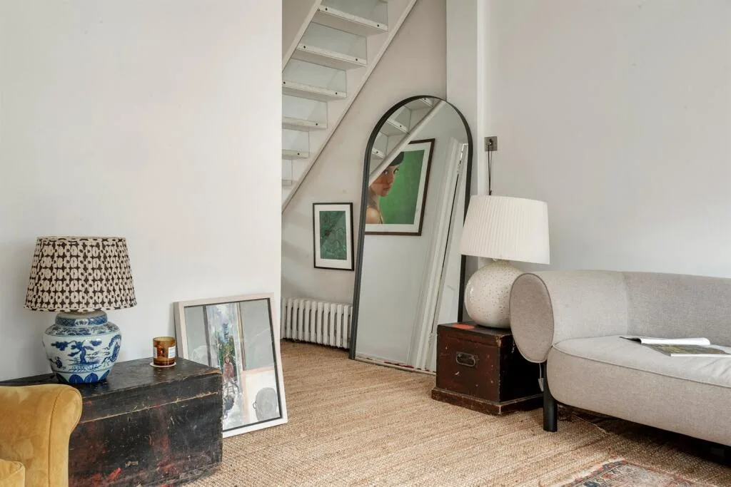2 bedroom maisonette for rent