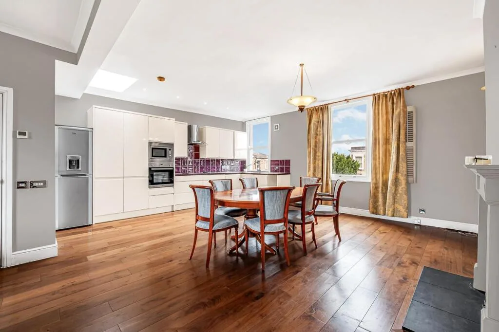 3 bedroom apartment for rent
