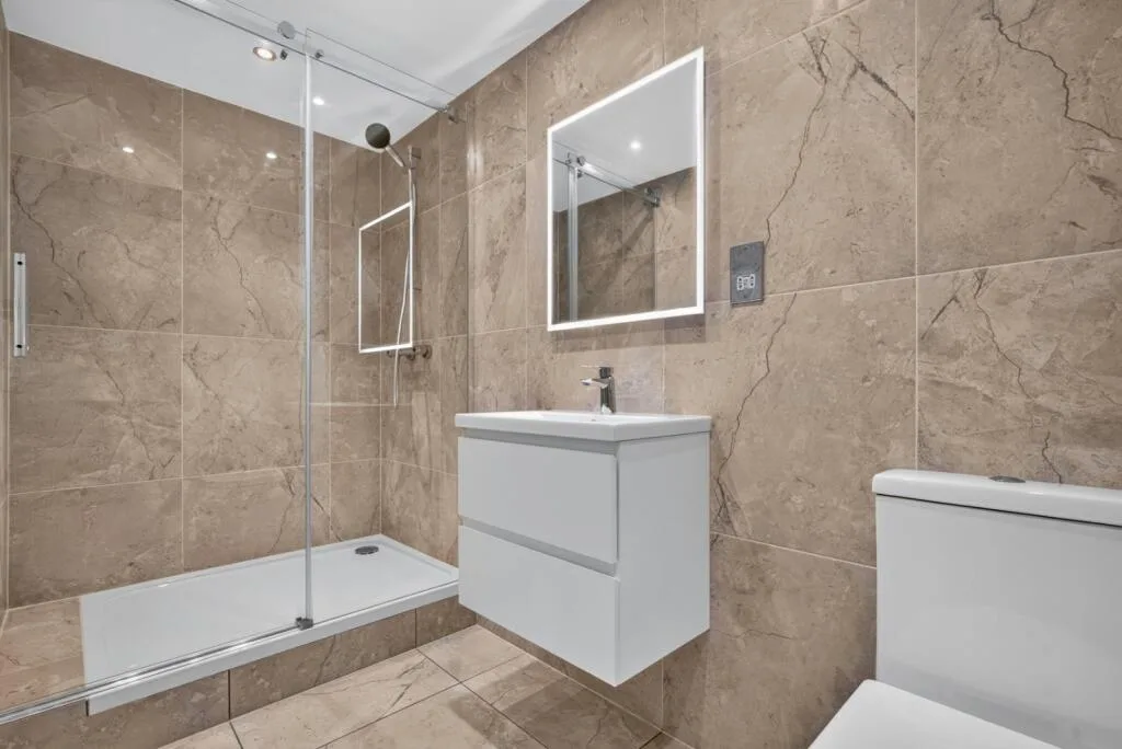 3 bedroom flat for rent