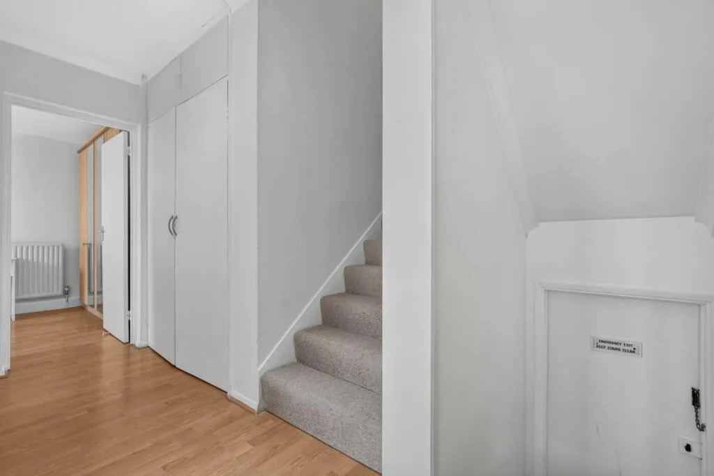 3 bedroom flat for rent