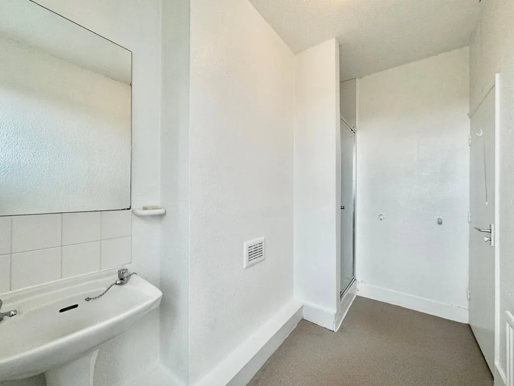 2 bedroom duplex for rent