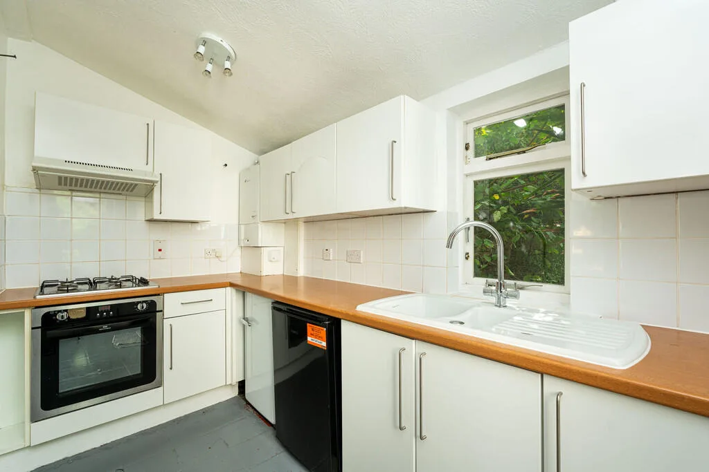 2 bedroom detached house for rent
