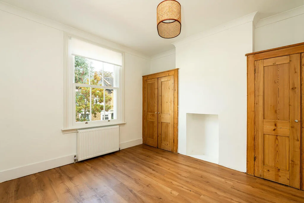 2 bedroom detached house for rent