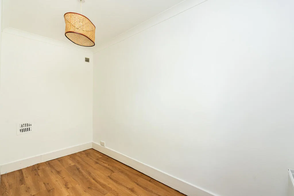 2 bedroom detached house for rent