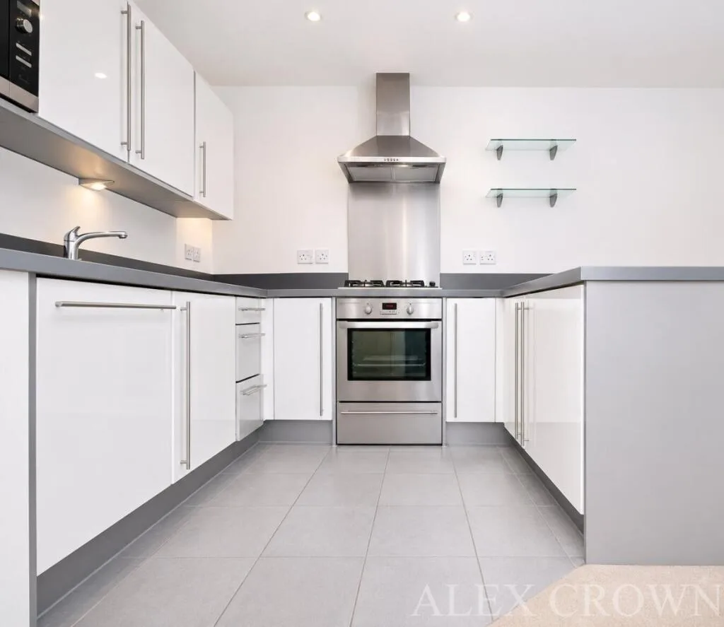 3 bedroom apartment for rent