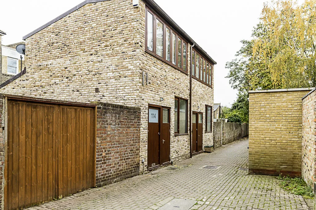 2 bedroom house for rent