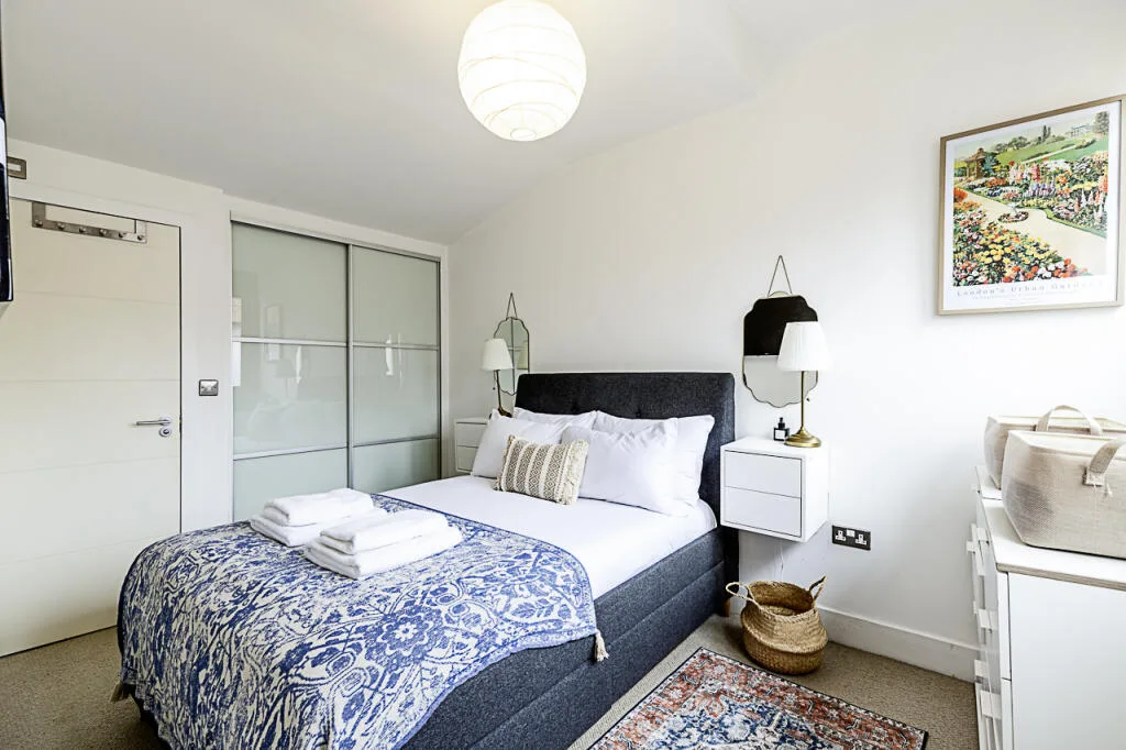 2 bedroom house for rent