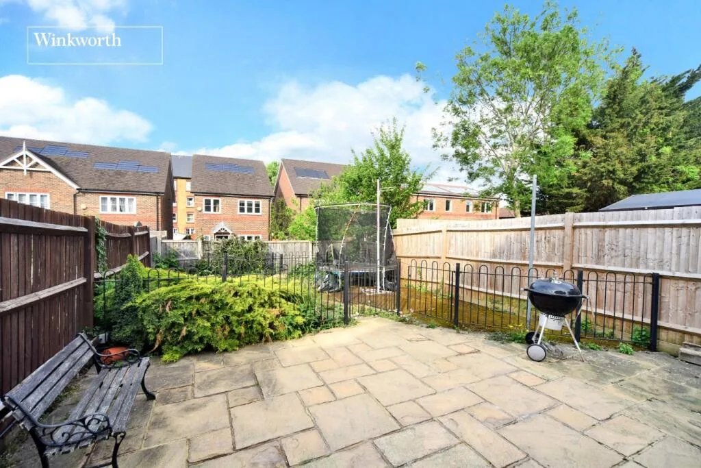 3 bedroom semi-detached house for rent