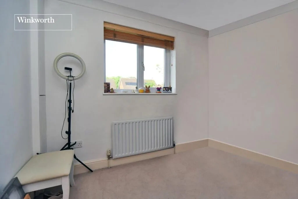 3 bedroom semi-detached house for rent